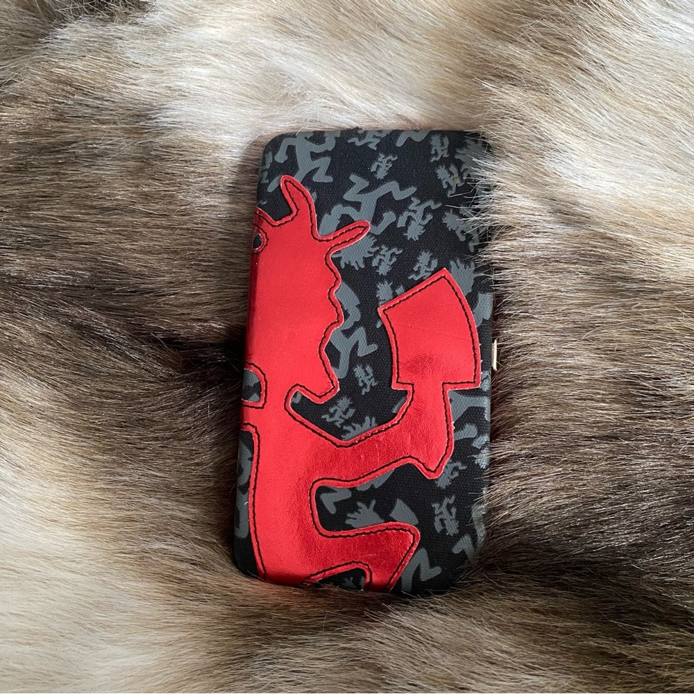 ICP wallet black and red with graphic